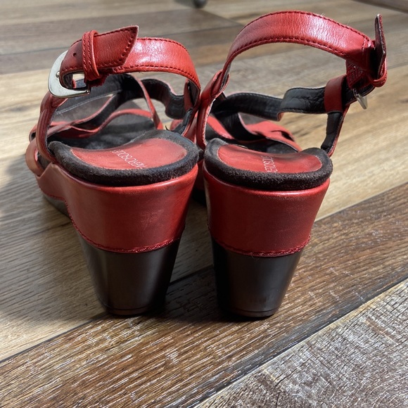 Aerosoles Hedge Maple Red Wedges Size 6.5 - Picture 5 of 12